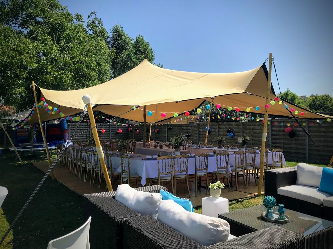 Stretchtent 7.5 x 10 m Stretchtent 7.5 x 10 m