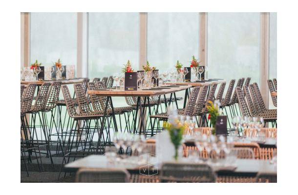 Tafel Boomstam 230 zwart High Tafel Boomstam 230 zwart High