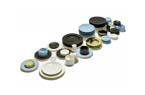 S.Pellegrino - plat bord Ø 24 cm zwart - by Charles Kaisin