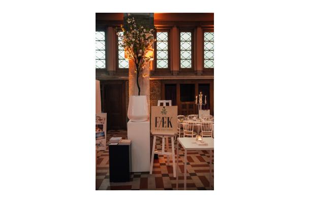 FÆK | Plant Cherry blossom white 200 in Ecopot 30 light grey