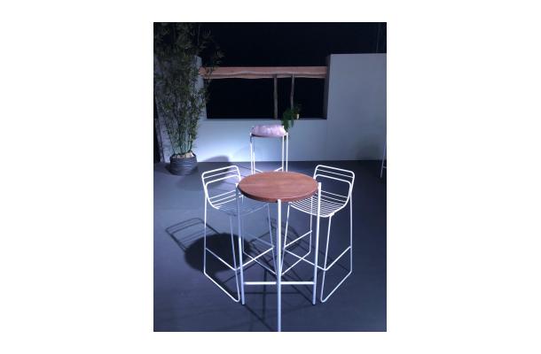 Statafel Ruby rond wit + walnoot Statafel Ruby rond wit + walnoot