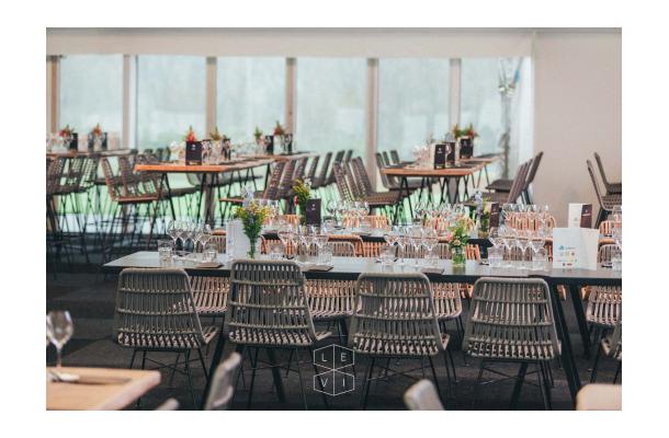 Tafel Long Island 300 zwart Low Tafel Long Island 300 zwart Low