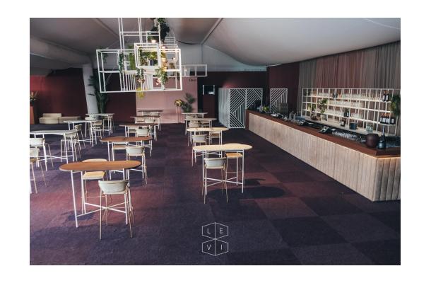 Statafel Ruby ovaal wit + terrazzo Statafel Ruby ovaal wit + terrazzo