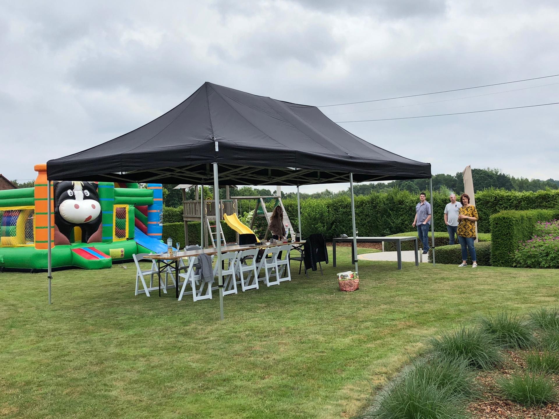 Vouwtent 4x8m zwart (zonder zijwanden)