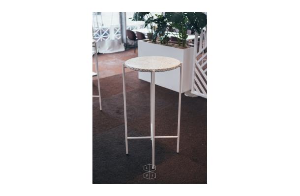 Statafel Ruby rond wit + terrazzo Statafel Ruby rond wit + terrazzo